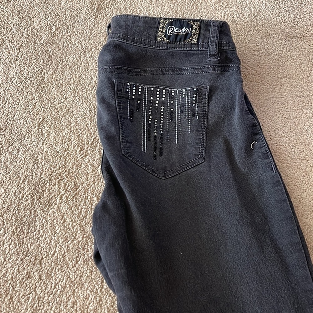 Used - Picture 2 of 2